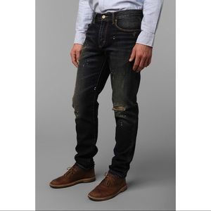 Standard Cloth Skinny Tapered Denim